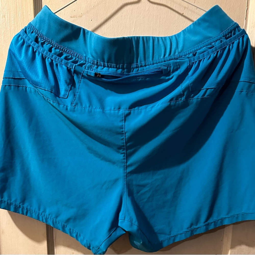 Brooks run happy short